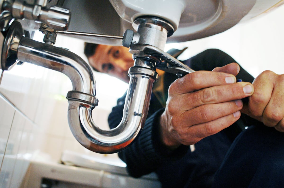 Fixture Installation & Replacement
